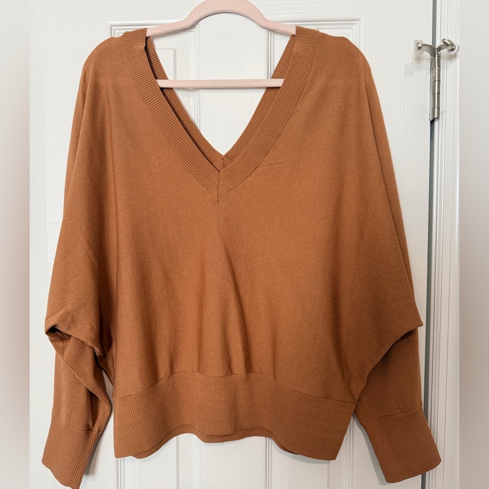 Express Dolman L/S V-Neck Size XL